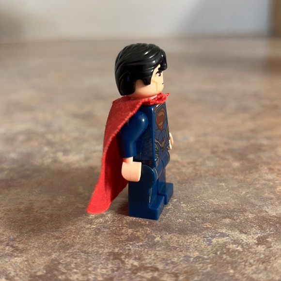 Superman Lego Minifigure - Picture 4 of 4